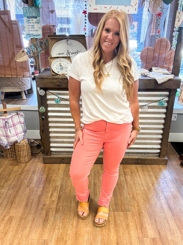 Val Ripped Hem Jeans