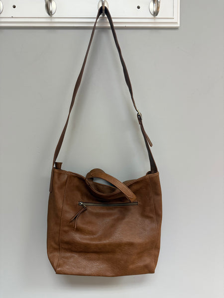 Alma Buckle Tote
