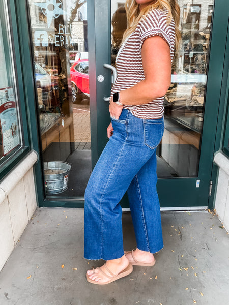 Finders Keepers Mid Rise Crop