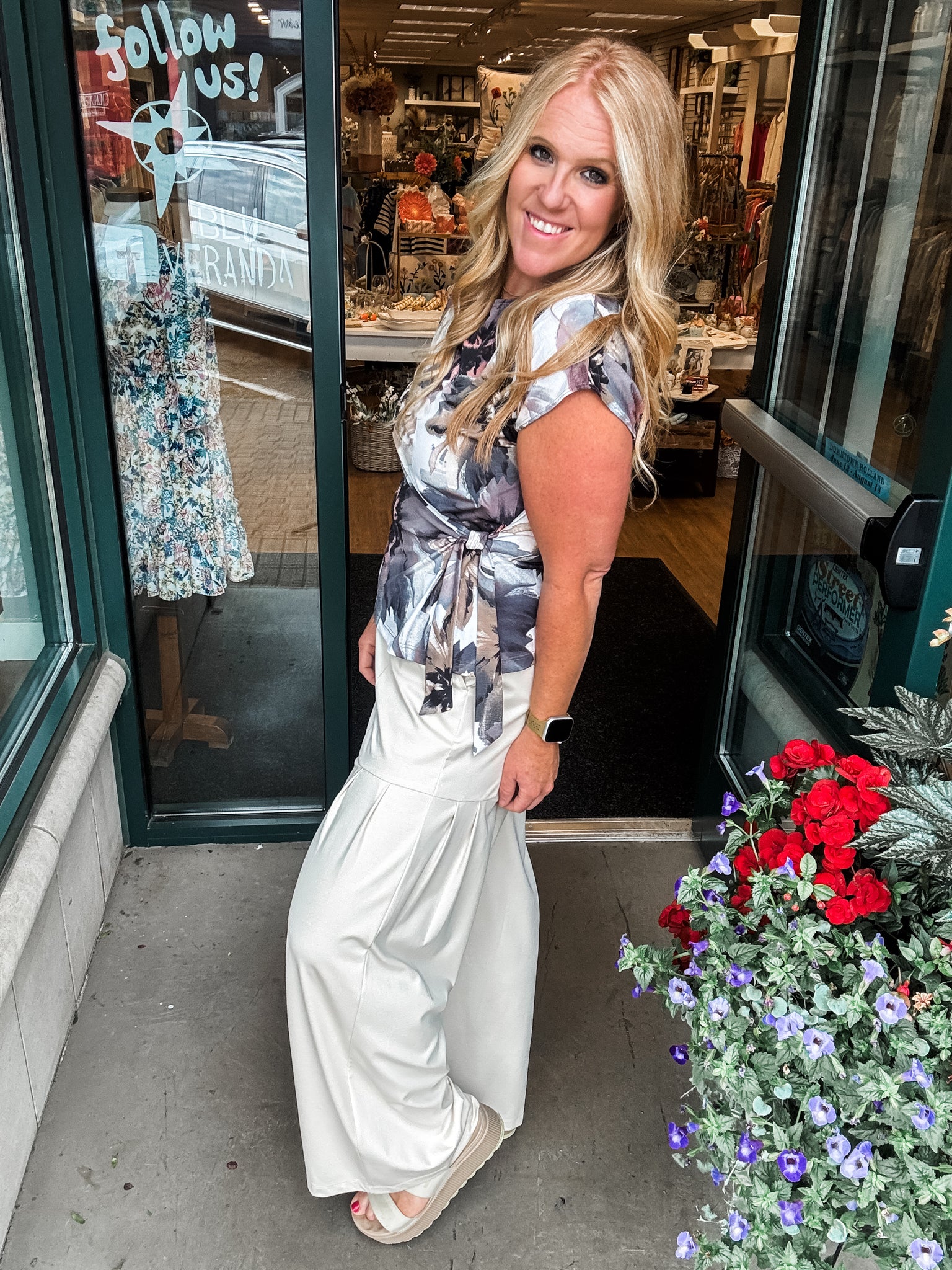 Pleated Wide Leg Pant