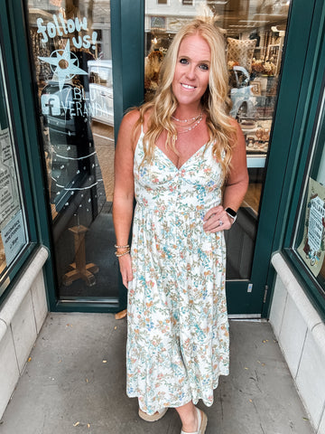 Pilar Nayomi Floral Dress